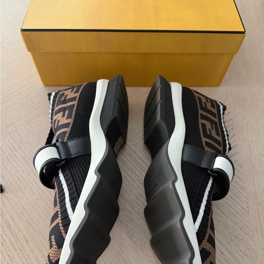 Fendi Roma Sneaker Filato 1 Riga Banda - Picture 8 of 12